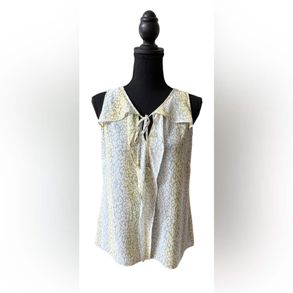 Rose & Olive Light Green and White Sleeveless Blouse